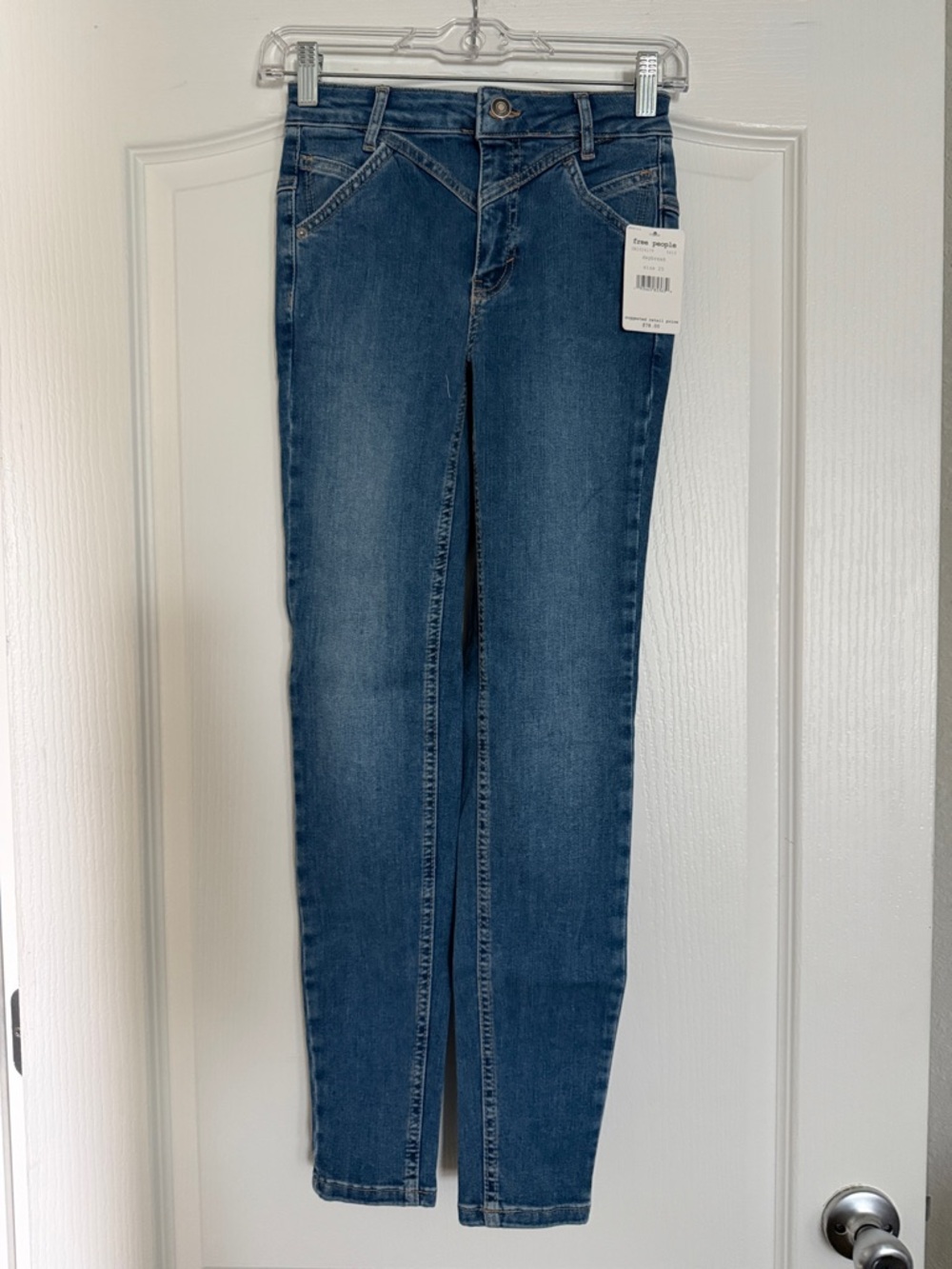 New Women’s Free People Slim High-Rise Skinny Jeans in Blue Wash Sz 25.